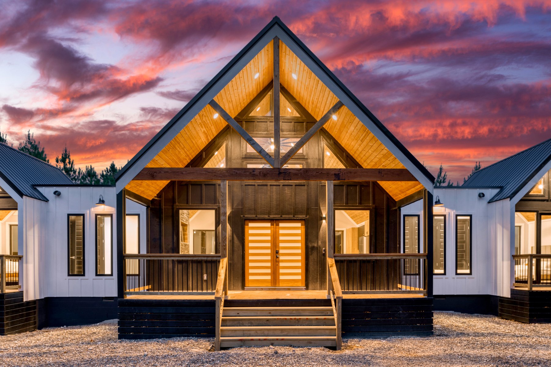 Completed Blue Spruce luxury cabin in Broken Bow at sunset