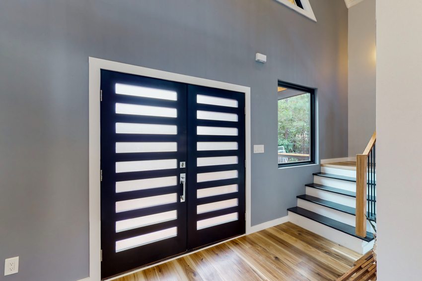 Entry and stair detail — Blue Spruce · Broken Bow