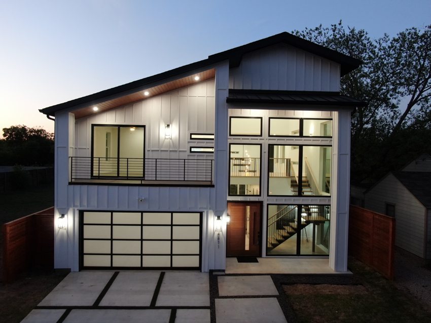 Evening facade and architectural lighting — W. University · Dallas