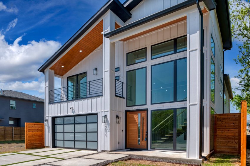 Contemporary facade and entry